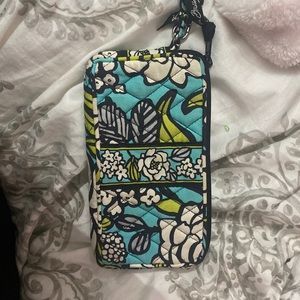 RARE Vera Bradley Wristlet/wallet like new!